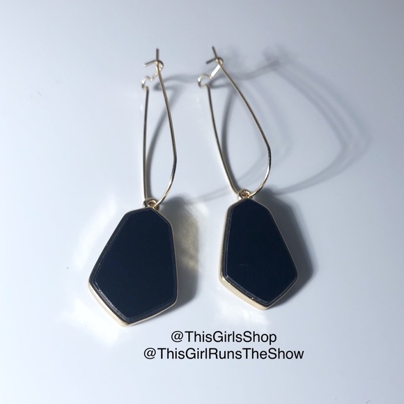 Jewelry - Black & Gold Fashion Drop Earrings